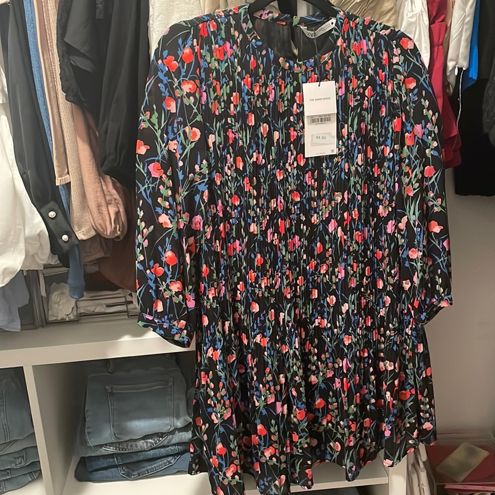 Zara Floral Summer Dress-NWT-Size Small